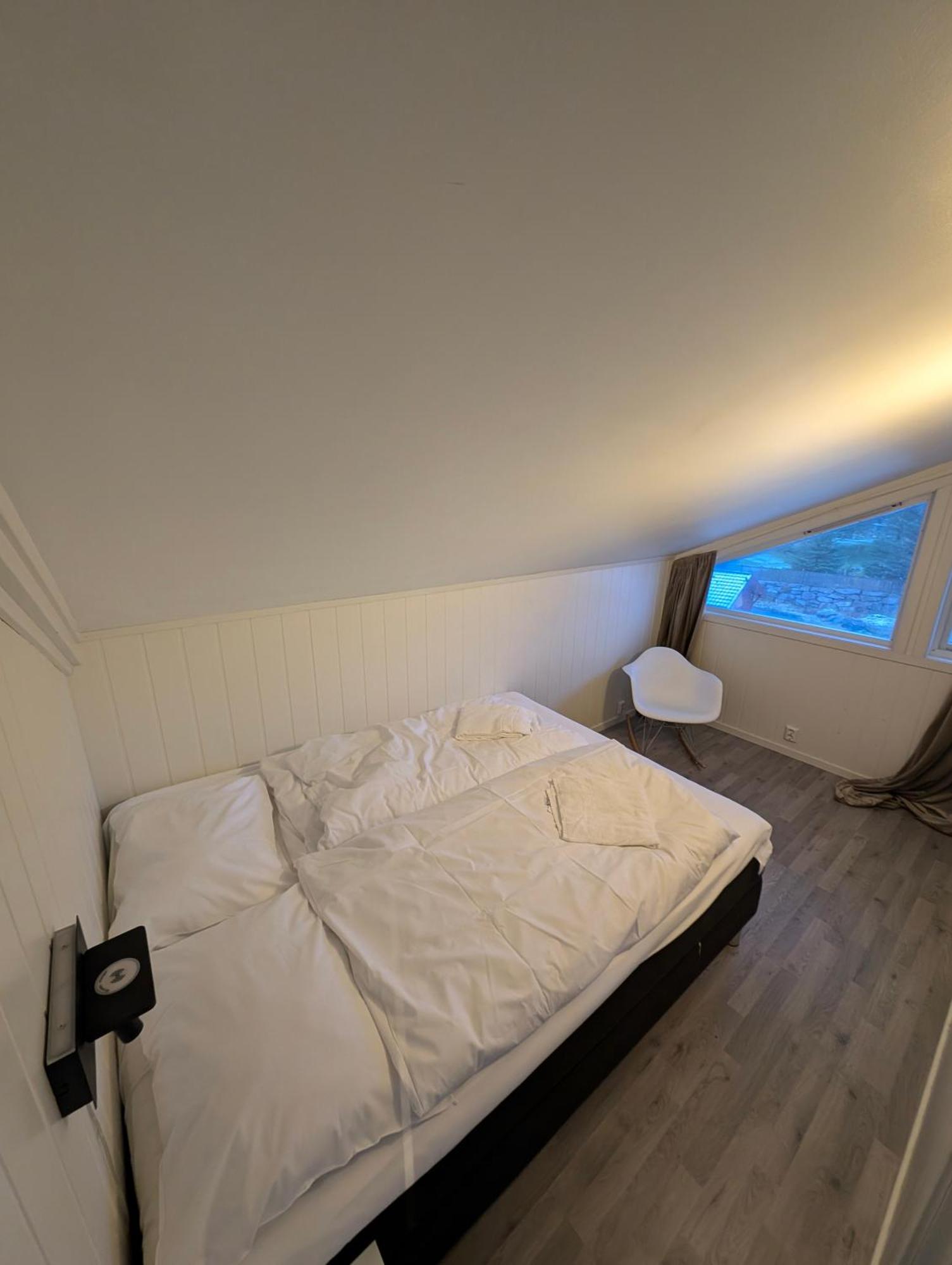 Reine City Apartment Rum bild